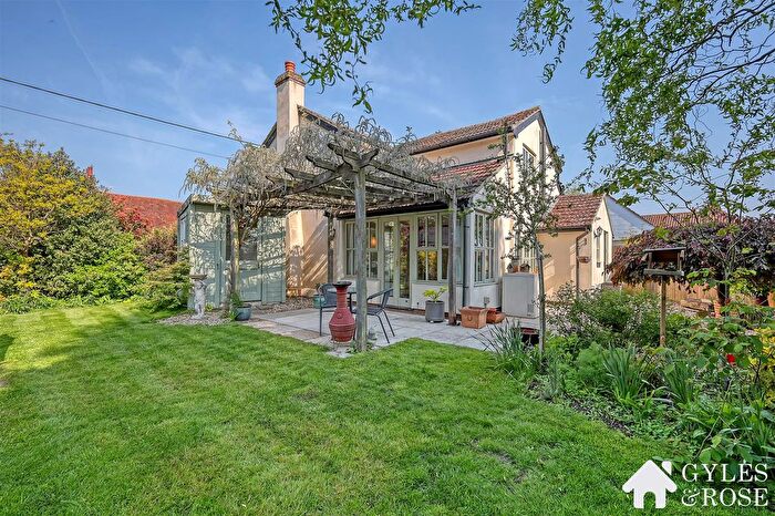 3 Bedroom Detached House For Sale In Straight Road, Boxted, CO4