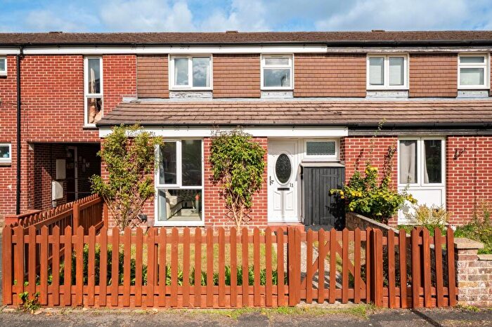 3 Bedroom Terraced House For Sale In Turner Court, Andover, SP10