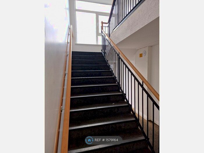 2 Bedroom Flat To Rent In London Road, Glasgow, G31