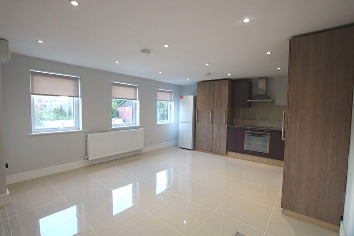 3 Bedroom Flat To Rent In Ashcroft, Stanmore, HA7