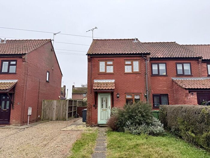 2 Bedroom Semi-Detached House For Sale In Wellington Crescent, Sculthorpe, Fakenham, Norfolk, NR21