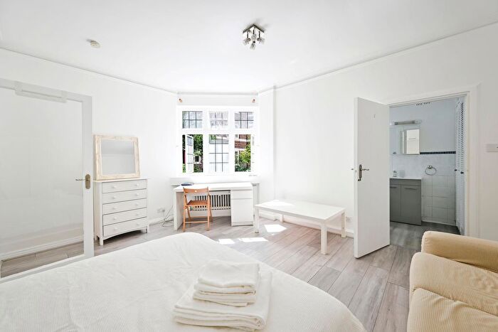 1 Bedroom Flat To Rent In Judd Street, London, WC1H