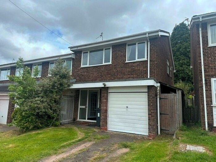 3 Bedroom Semi-Detached House To Rent In Greenvale, Northfield, B31