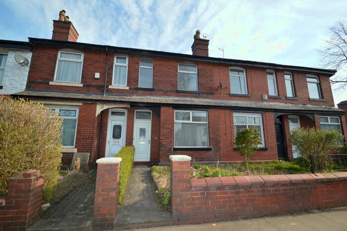 3 Bedroom Terraced House To Rent In Bury Old Road, Whitefield, Manchester, M45
