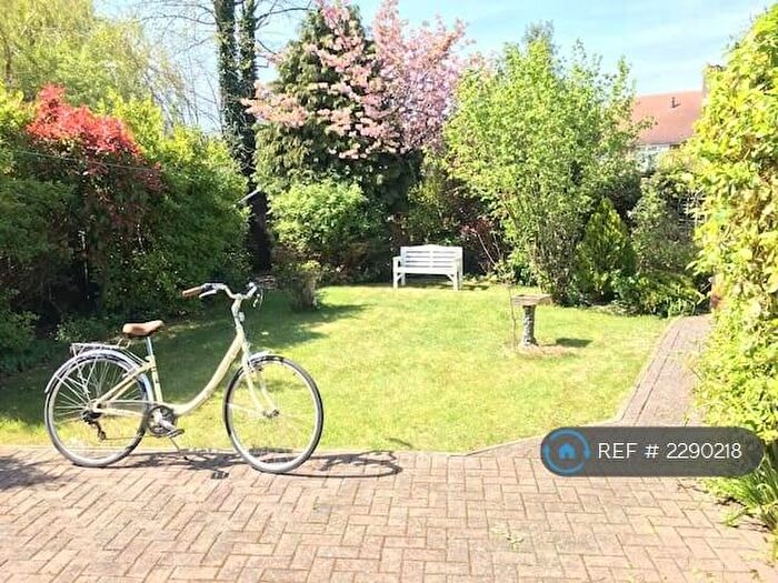 3 Bedroom Semi-Detached House To Rent In Eltham College, Bromley, SE9