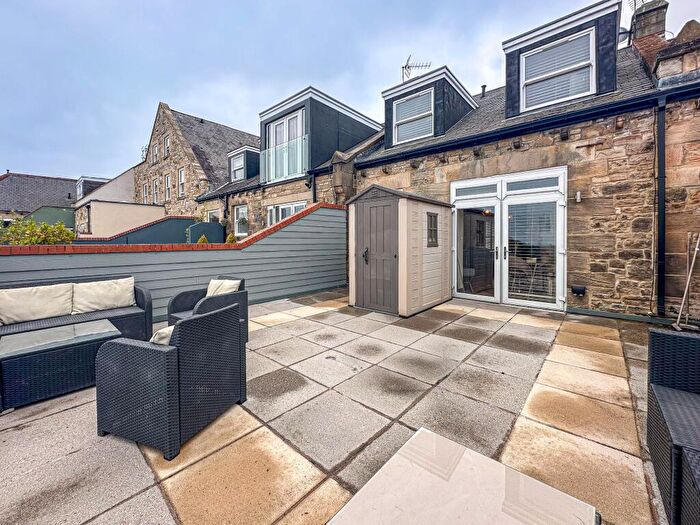 3 Bedroom Apartment For Sale In Anderson Court, Burnopfield, Newcastle Upon Tyne, NE16