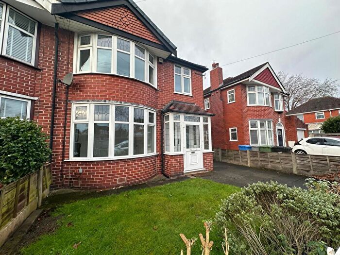 3 Bedroom Semi Detached House To Rent In Sherborne Road, Urmston, M41
