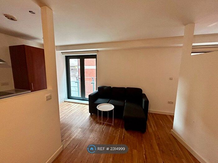 2 Bedroom Flat To Rent In Withy Grove, Manchester, M4
