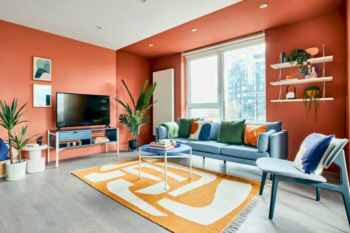 3 Bedroom Flat To Rent In The Fold, Park Lane, CR0