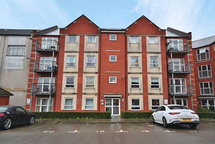 2 Bedroom Flat For Sale In Stimpson Avenue, Northampton, NN1