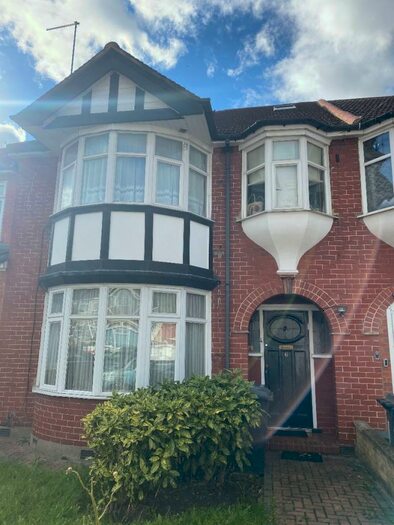 Studio To Rent In Colin Crescent, London, NW9