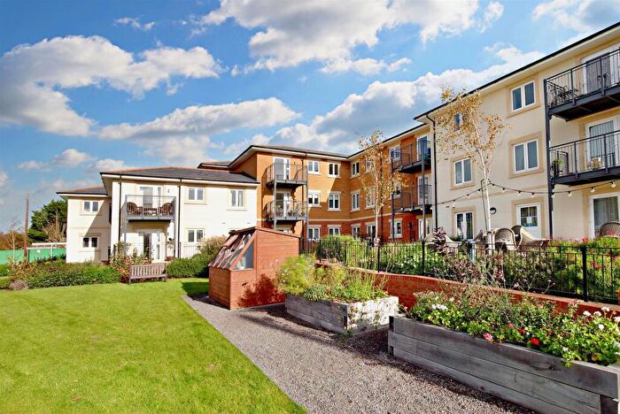 1 Bedroom Apartment For Sale In Gordon Court, Flood Lane, Bridport, DT6