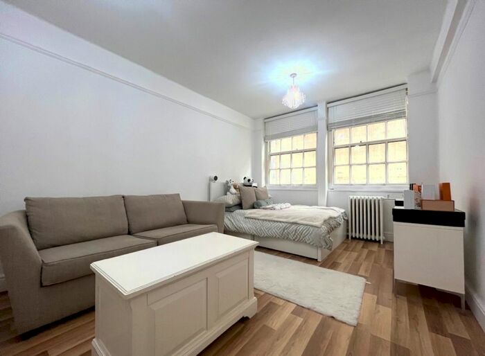 Studio To Rent In Ivor Court, Gloucester Place, NW1