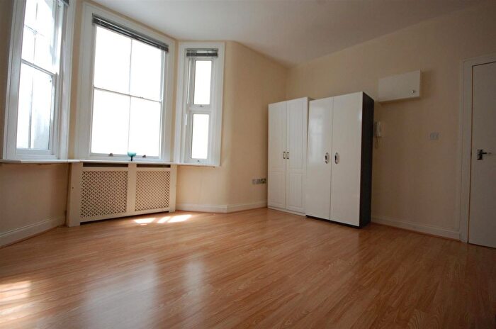 Studio To Rent In Belgrave Road, Victoria, SW1V