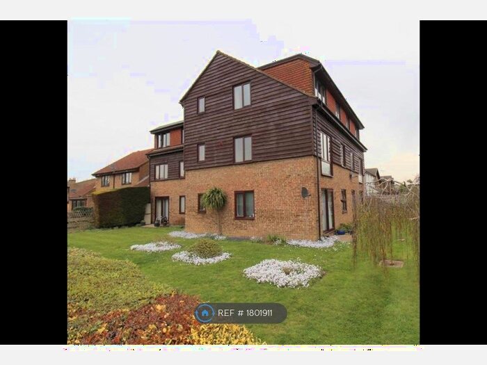 1 Bedroom Flat To Rent In Cornerside, Ashford, TW15