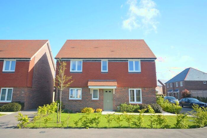 4 Bedroom Detached House To Rent In Abingworth Crescent, Thakeham, Pulborough, RH20