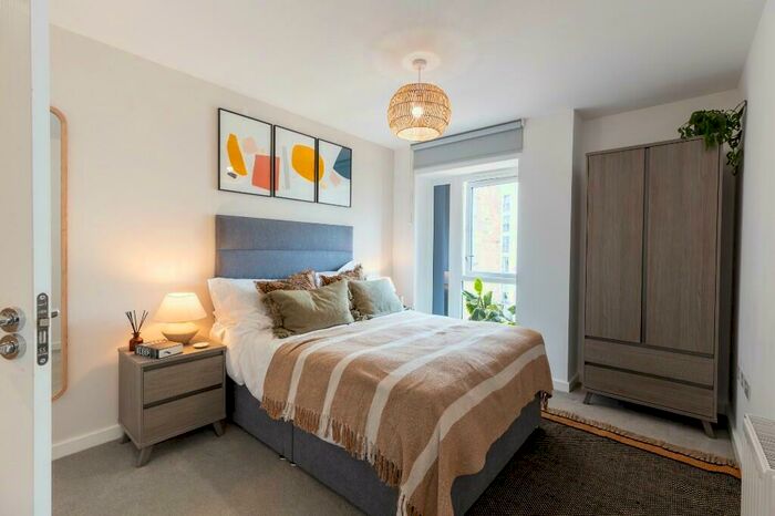 2 Bedroom Flat To Rent In Flat, Sherborne Place, Marina Place, Birmingham, B16