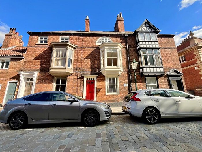 3 Bedroom Terraced House To Rent In Bailgate, Lincoln, LN1