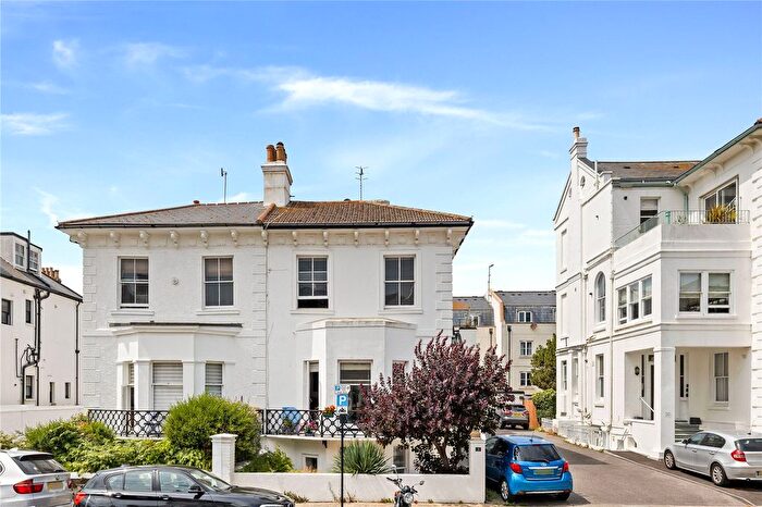 1 Bedroom Flat For Sale In Medina Villas, Hove, East Sussex, BN3