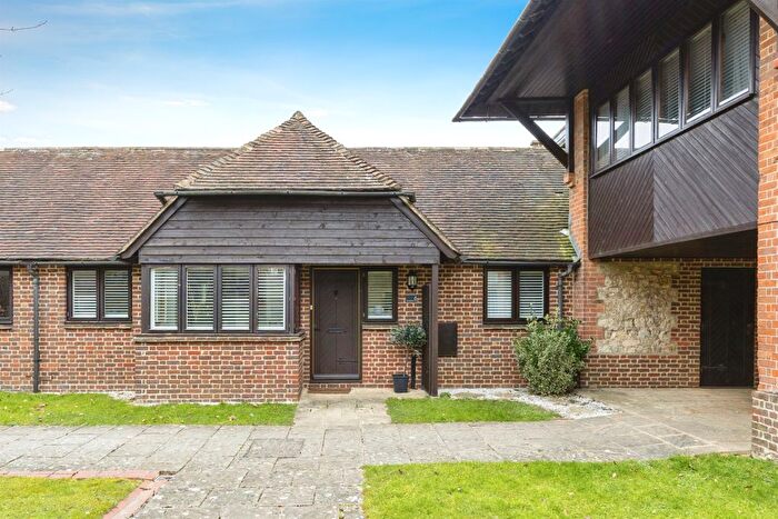 1 Bedroom Bungalow For Sale In Main Road, Sellindge, Ashford, TN25