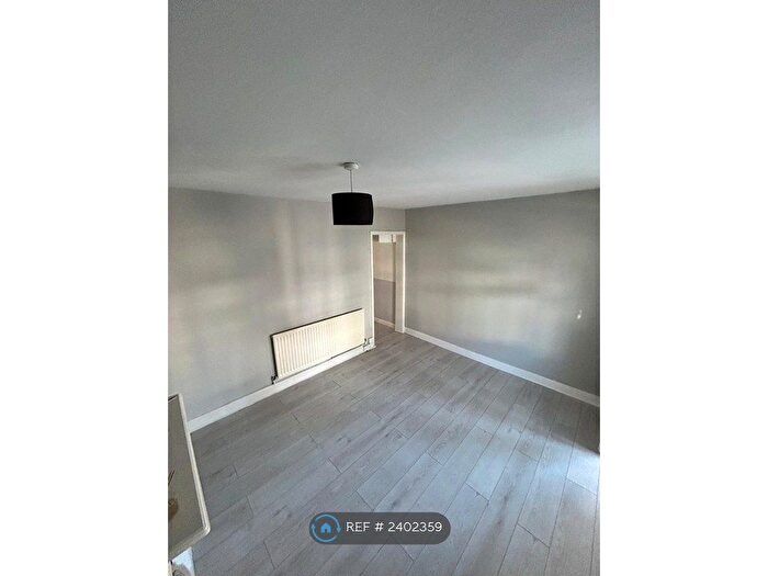 2 Bedroom Terraced House To Rent In Chessington Road, Epsom, KT19