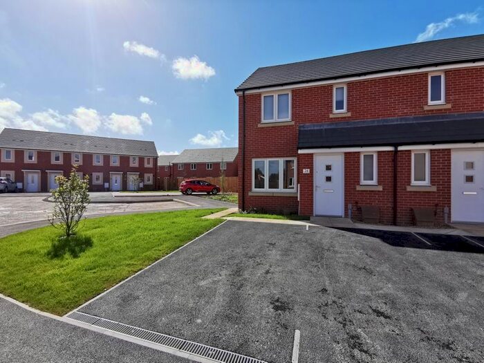 3 Bedroom Semi-Detached House To Rent In Vita Avenue, Bridgwater, TA6