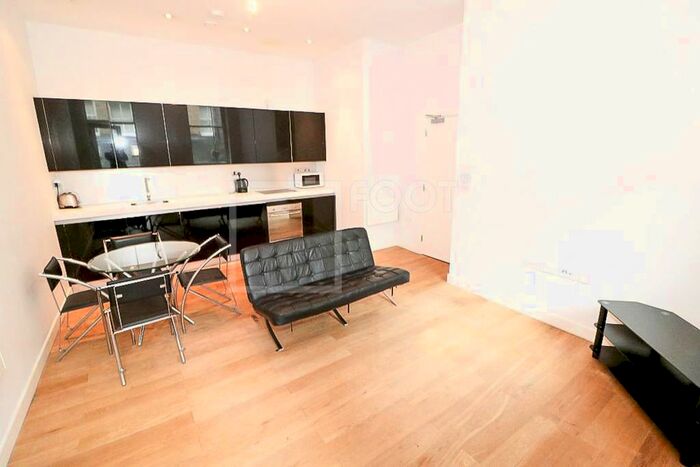 2 Bedroom Flat To Rent In Furnished Apartment, Balcony, Gallon House, BD1