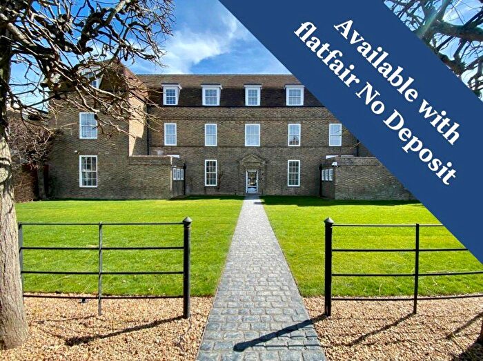 Studio To Rent In Chapter House, Howes Place, Cambridge, CB3