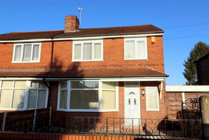 3 Bedroom Semi-Detached House To Rent In White Moss Avenue, Chorlton Cum Hardy, Manchester M21