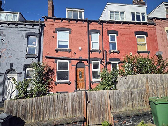 4 Bedroom Terraced House For Sale In Haddon Avenue, Leeds, LS4