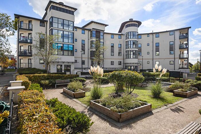 1 Bedroom Flat For Sale In Seacole Crescent, Old Town, Swindon, SN1