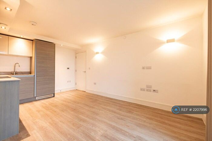 1 Bedroom Flat To Rent In London, London, HA8