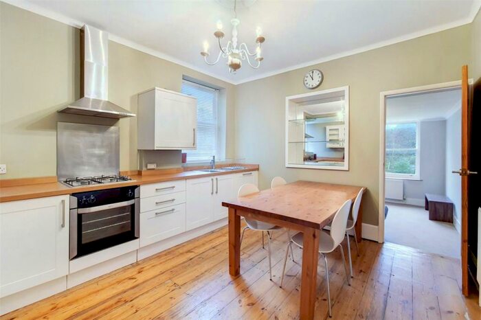 2 Bedroom Apartment To Rent In Carleton Road, London, N7