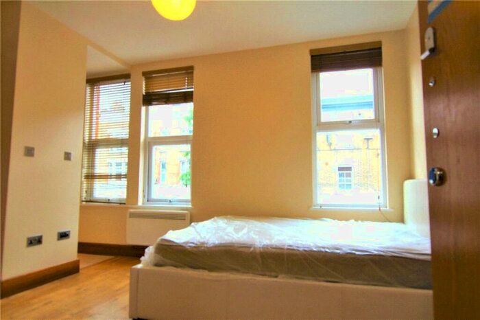 Apartment To Rent In Chatsworth Road, Hackney, London, E5