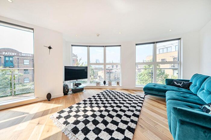 2 Bedroom Apartment For Sale In Seven Sea Gardens, Aegean Court, E3