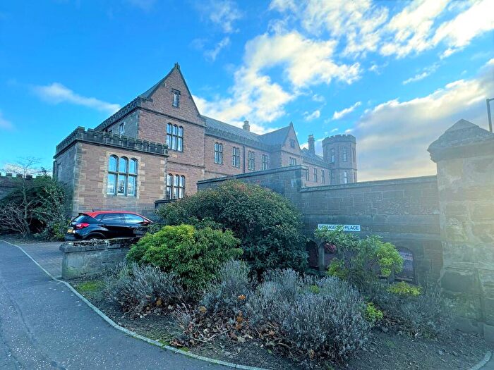 3 Bedroom Flat To Rent In Scrimgeour Place, Dundee, DD3