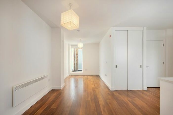 Studio To Rent In Berwick Street, Soho, W1F