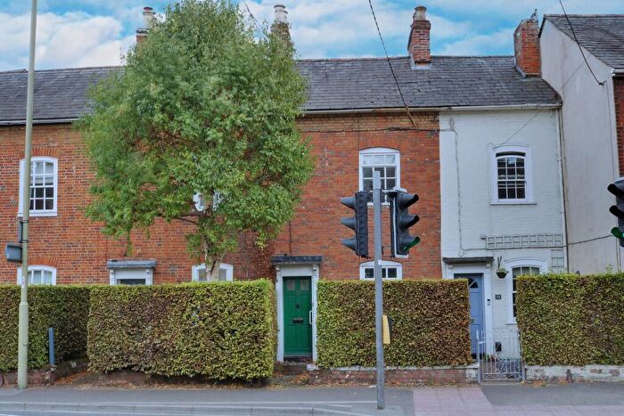 2 Bedroom Terraced House For Sale In Winchester Road, Romsey, SO51