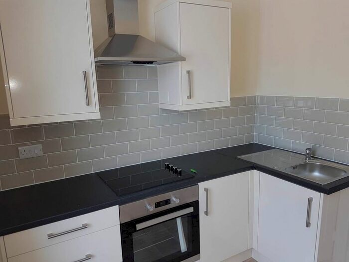 1 Bedroom Flat To Rent In High Street, Lampeter SA48