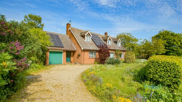 4 Bedroom Detached House For Sale In Little Whelnetham, Bury St. Edmunds, IP30