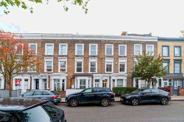 2 Bedroom Flat To Rent In Dunlace Road, London, E5