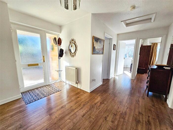 3 Bedroom Bungalow For Sale In Madeira Lane, Freshwater, PO40
