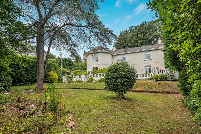 2 Bedroom Flat For Sale In Braddons Hill Road East, Torquay, Devon, TQ1