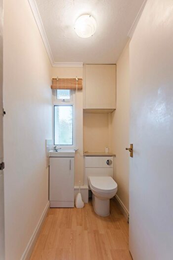 3 Bedroom Detached Bungalow For Sale In Lincoln Close, Swanton Morley, NR20