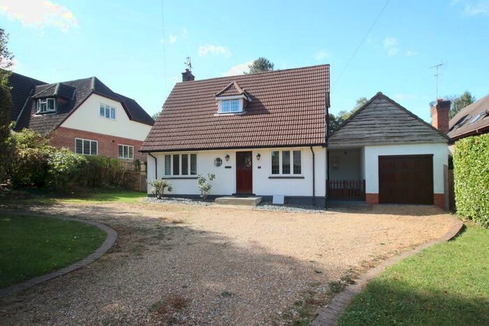 3 Bedroom Detached House To Rent In Oxenden Wood Road, Orpington, BR6