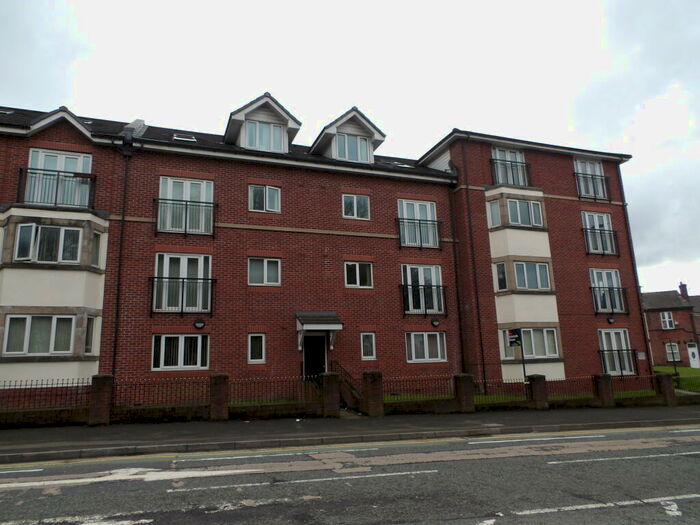 2 Bedroom Apartment To Rent In The Landmark, Radcliffe, M26