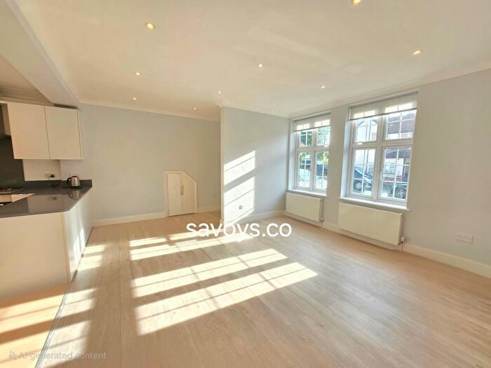 3 Bedroom Flat To Rent In Ashbourne Avenue, London, NW11