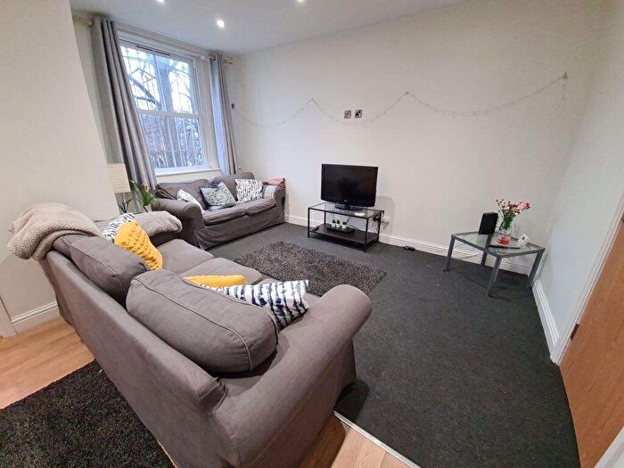 3 Bedroom House To Rent In Moorland Avenue, Leeds, LS6