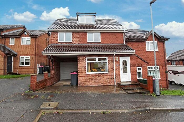 4 Bedroom Semi Detached House For Sale In Briary Close, Brinsworth, Rotherham, S60