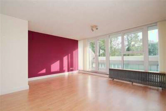 2 Bedroom Flat To Rent In London Lane, Bromley, BR1